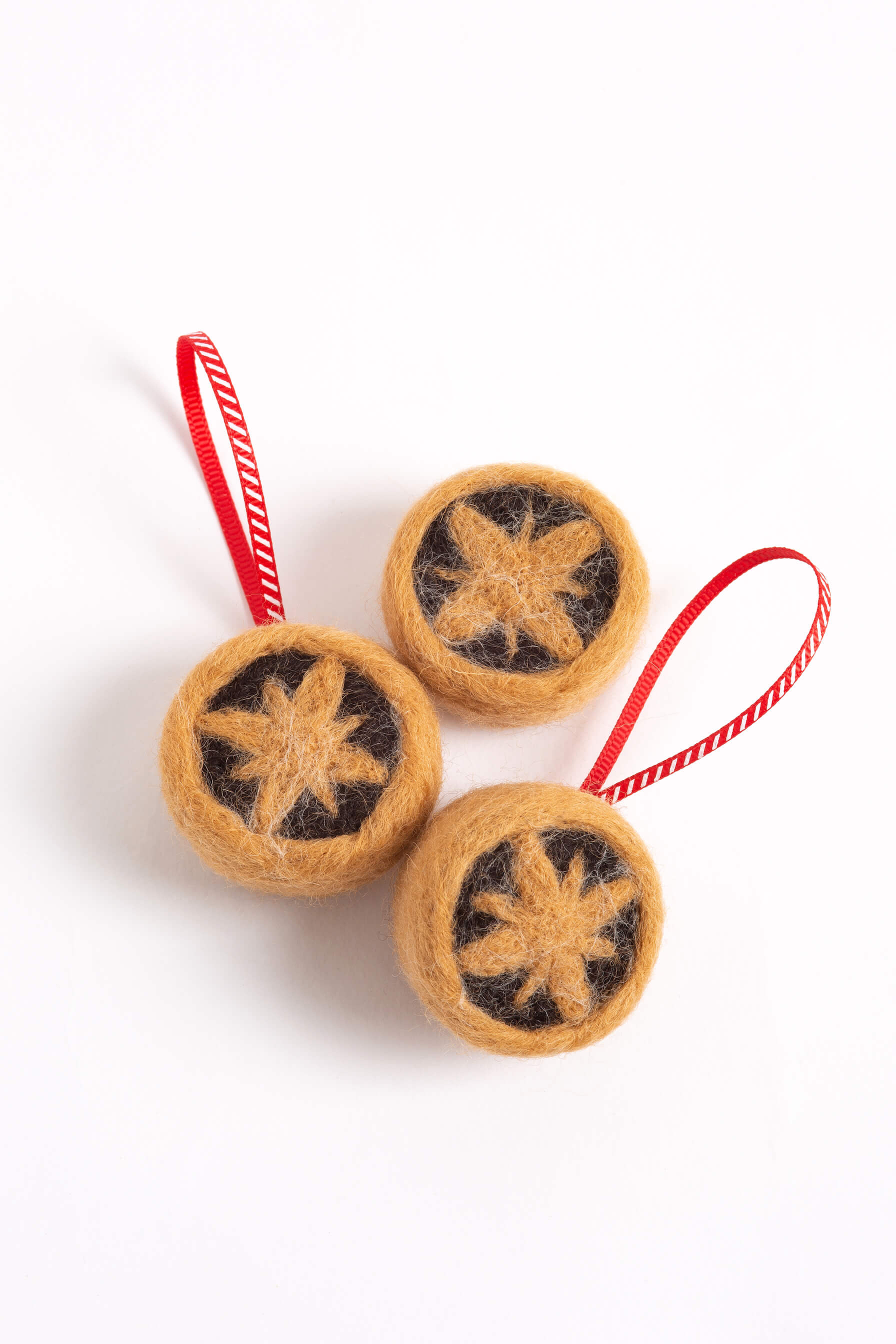 Mince Pies Mini Needle Felting Kit Christmas decorations