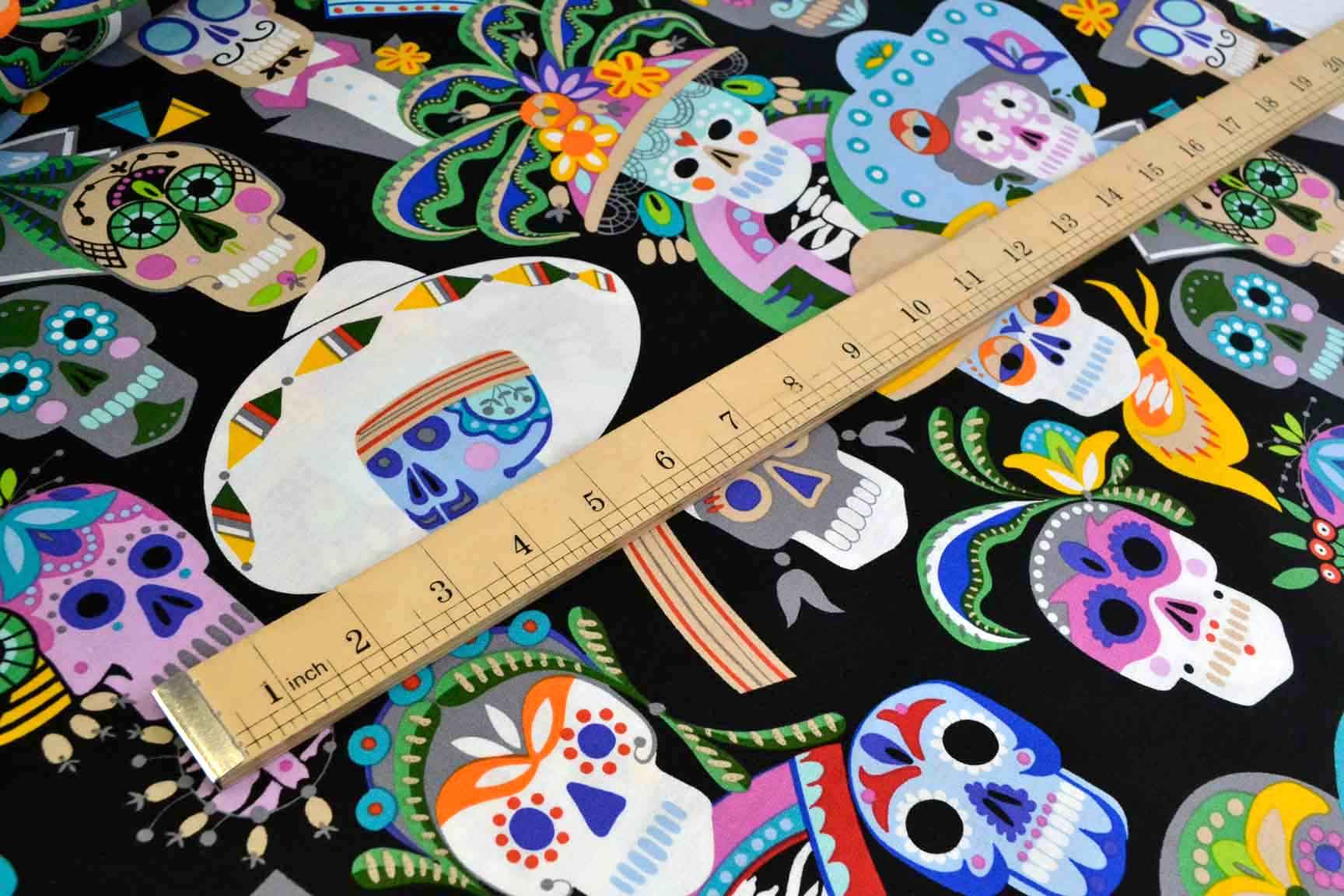 Carita Calaveras Black, Alexander Henry