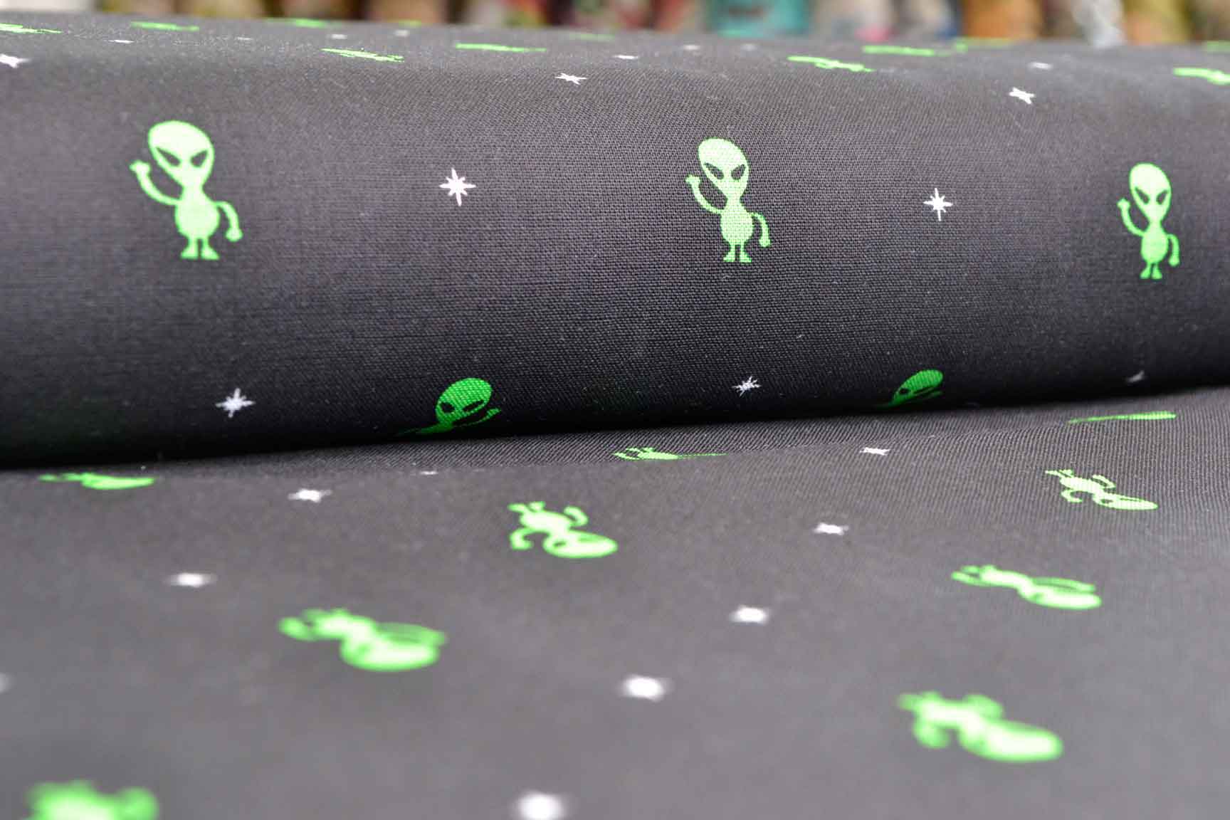 Aliens Black, Timeless Treasures