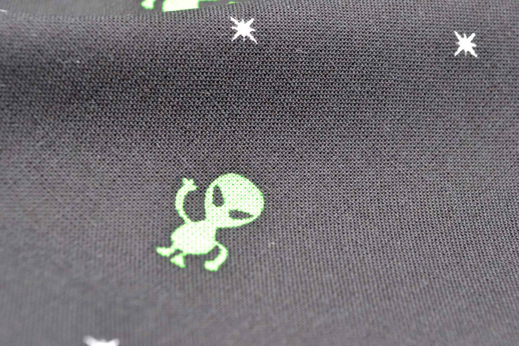 Aliens Black, Timeless Treasures