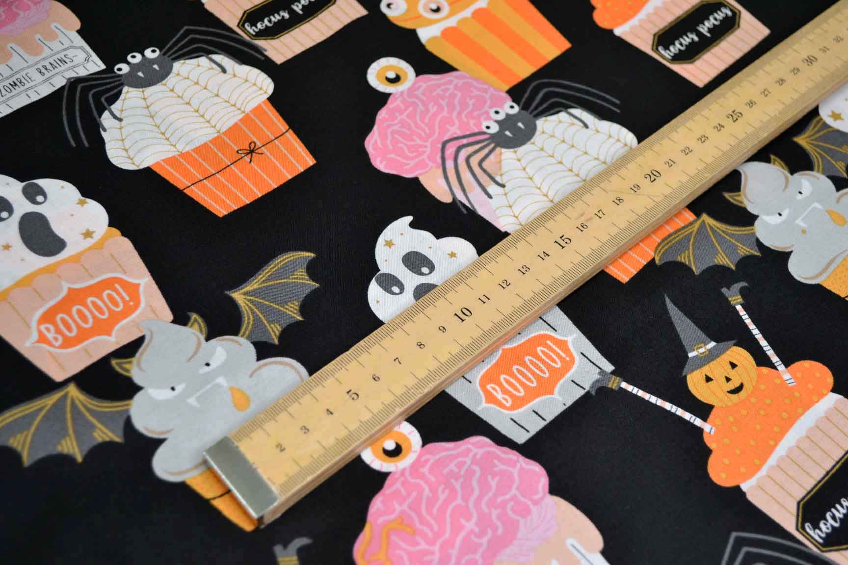 Boo Baking Black, Alexander Henry