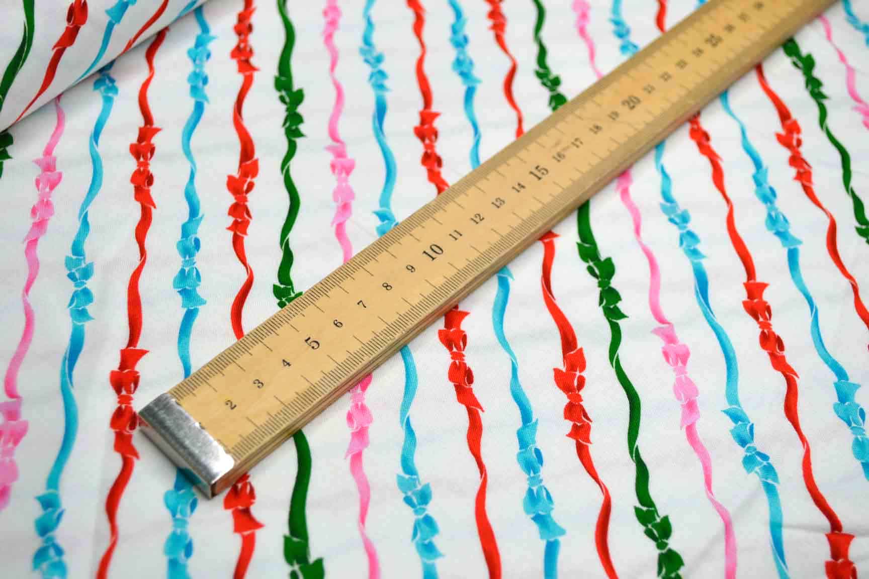 Holiday Ribbons Ivory, Michael Miller