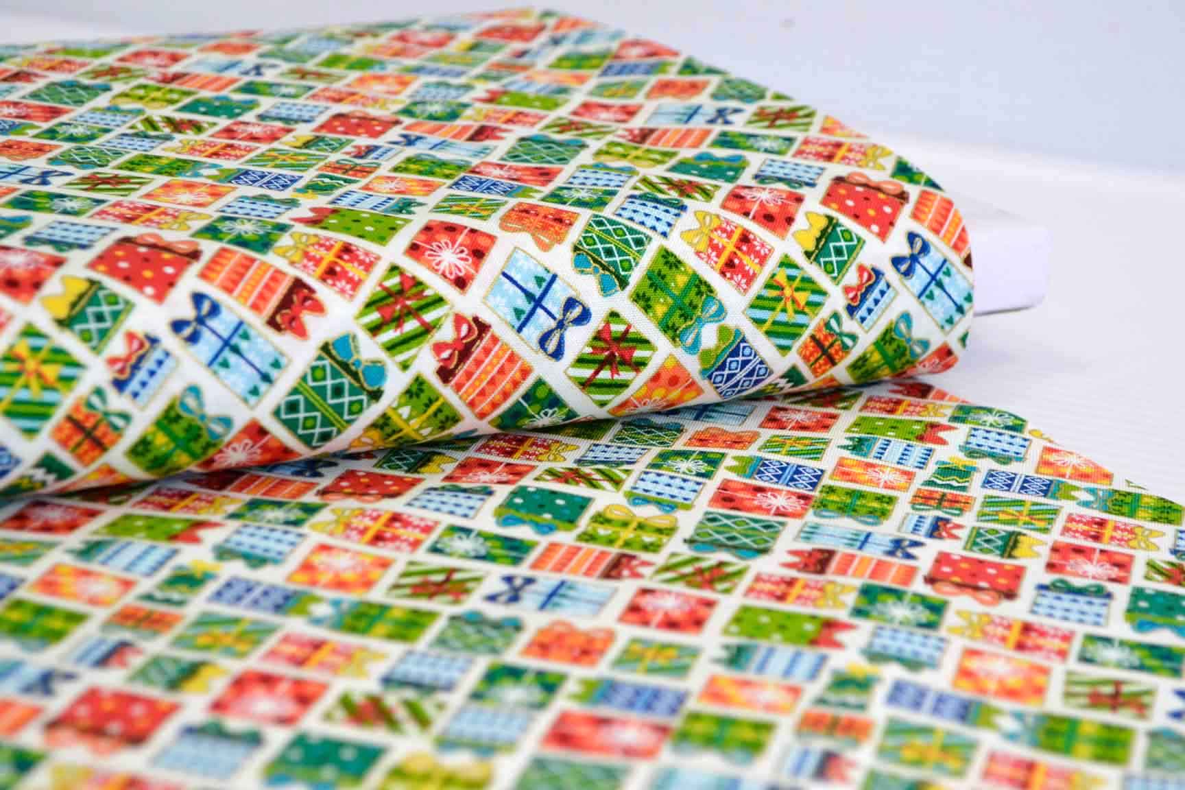 Santa Express Presents Cream, Makower