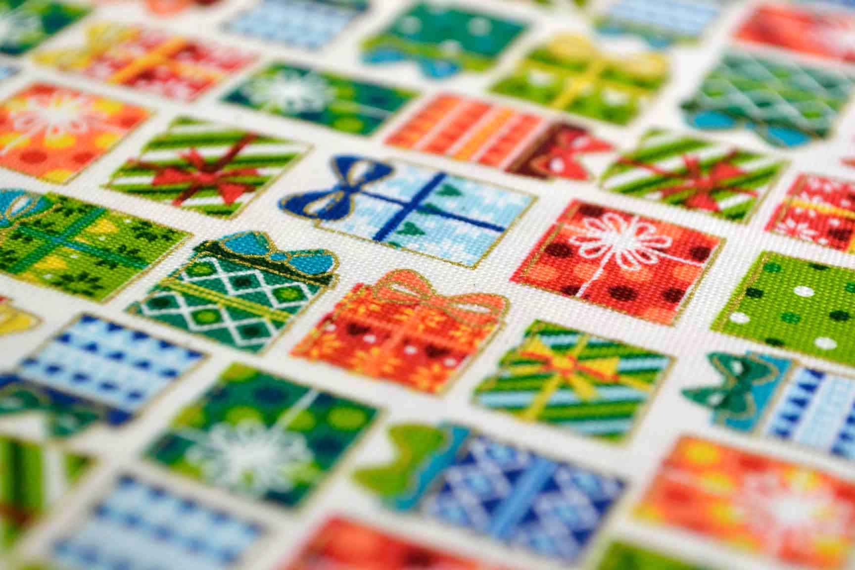 Santa Express Presents Cream, Makower