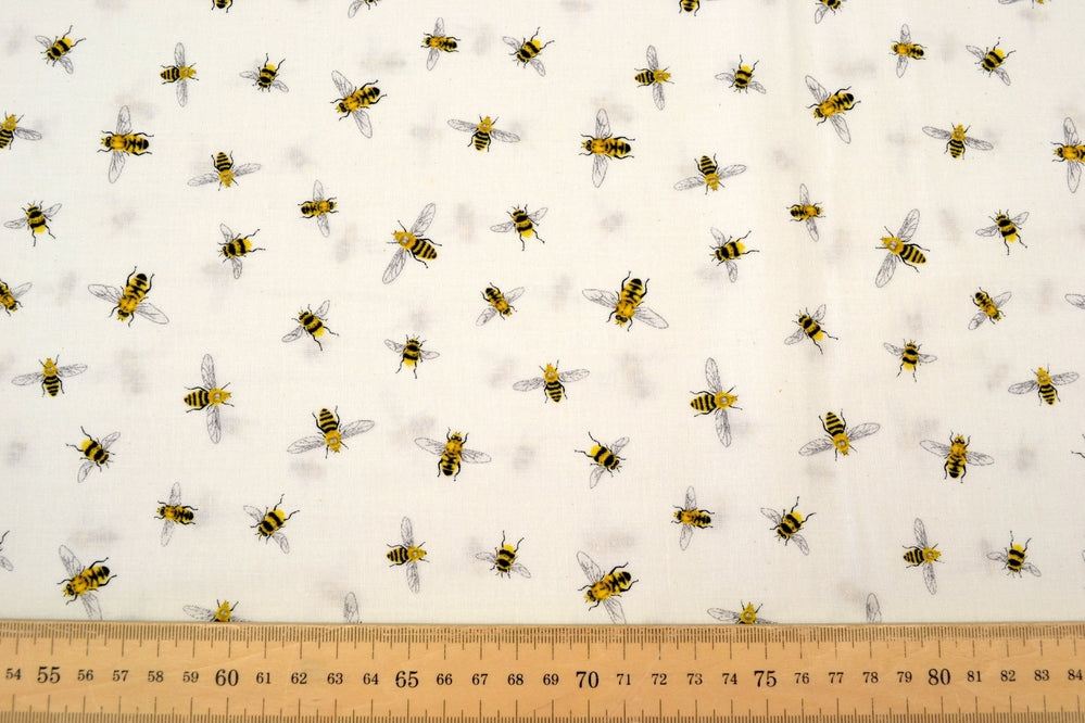 Everyday Favourites Bees White, Robert Kaufman