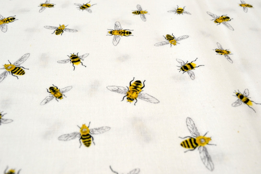 Everyday Favourites Bees White, Robert Kaufman