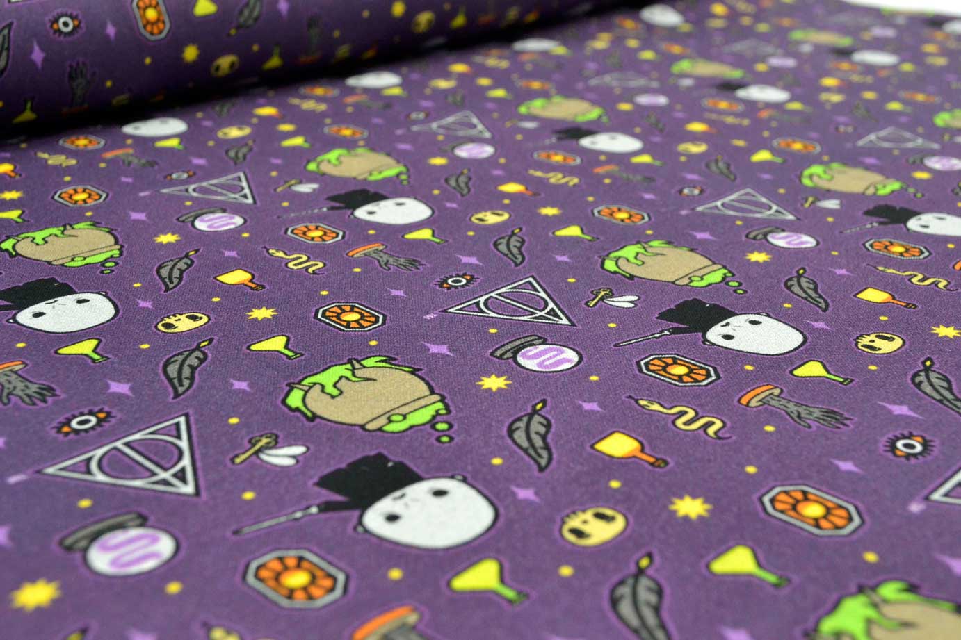 Harry Potter Dark Arts Purple, Camelot