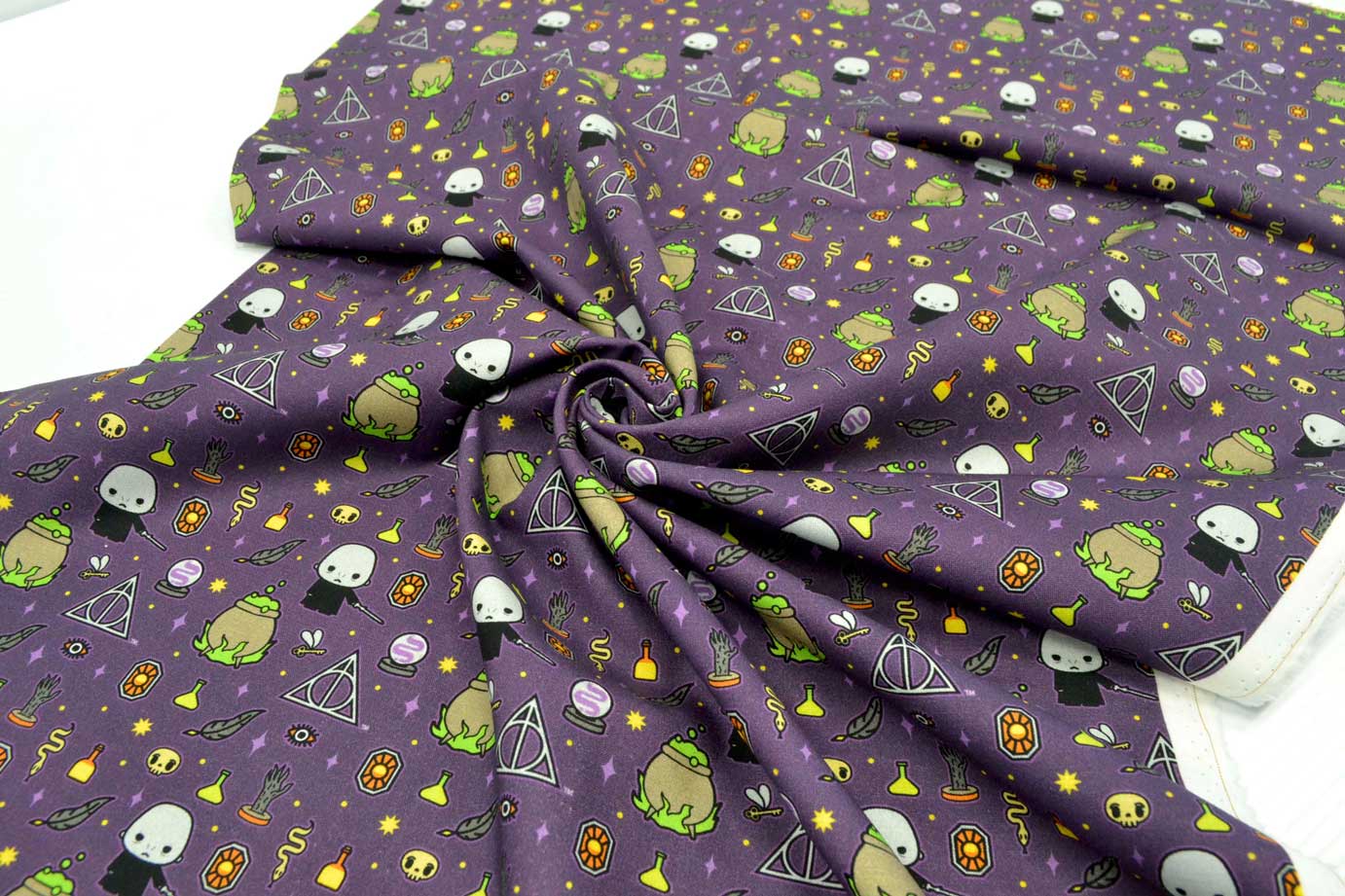 Harry Potter Dark Arts Purple, Camelot