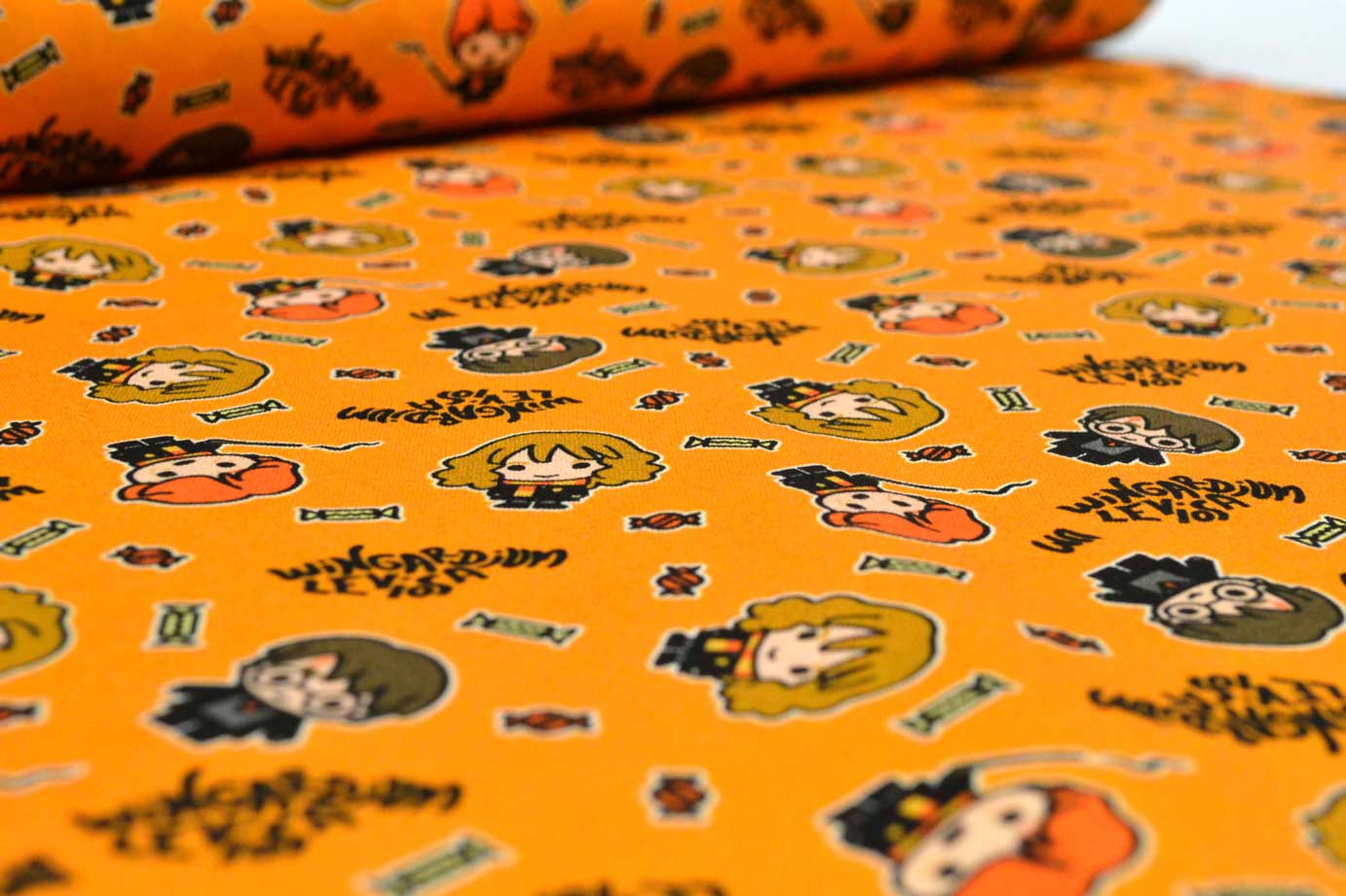 Harry Potter Hogwarts Orange, Camelot