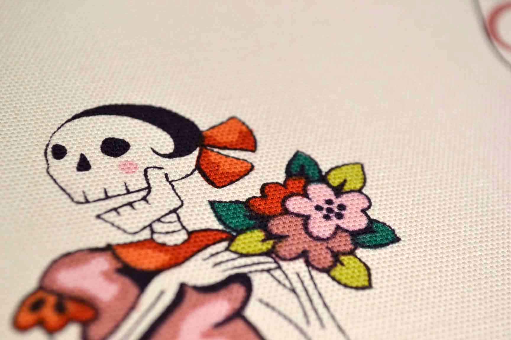 La Media Vuelta Tea Home Decor, Alexander Henry