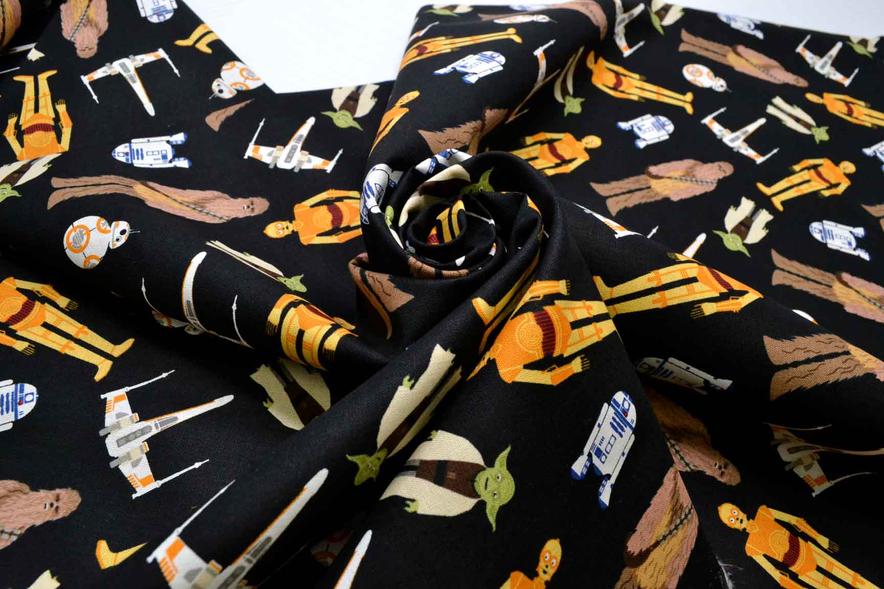 Star Wars Characters Tossed Black, Camelot