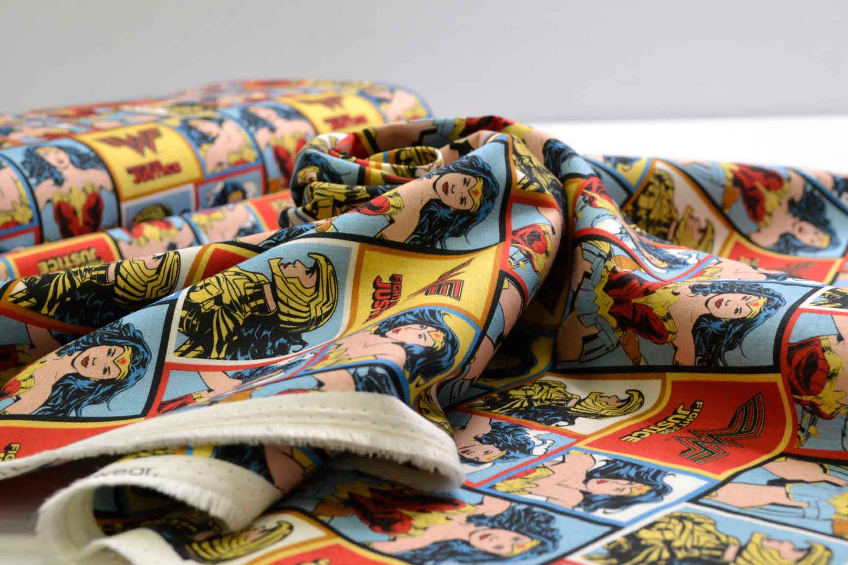 Wonder Woman Blocks Multi, Camelot